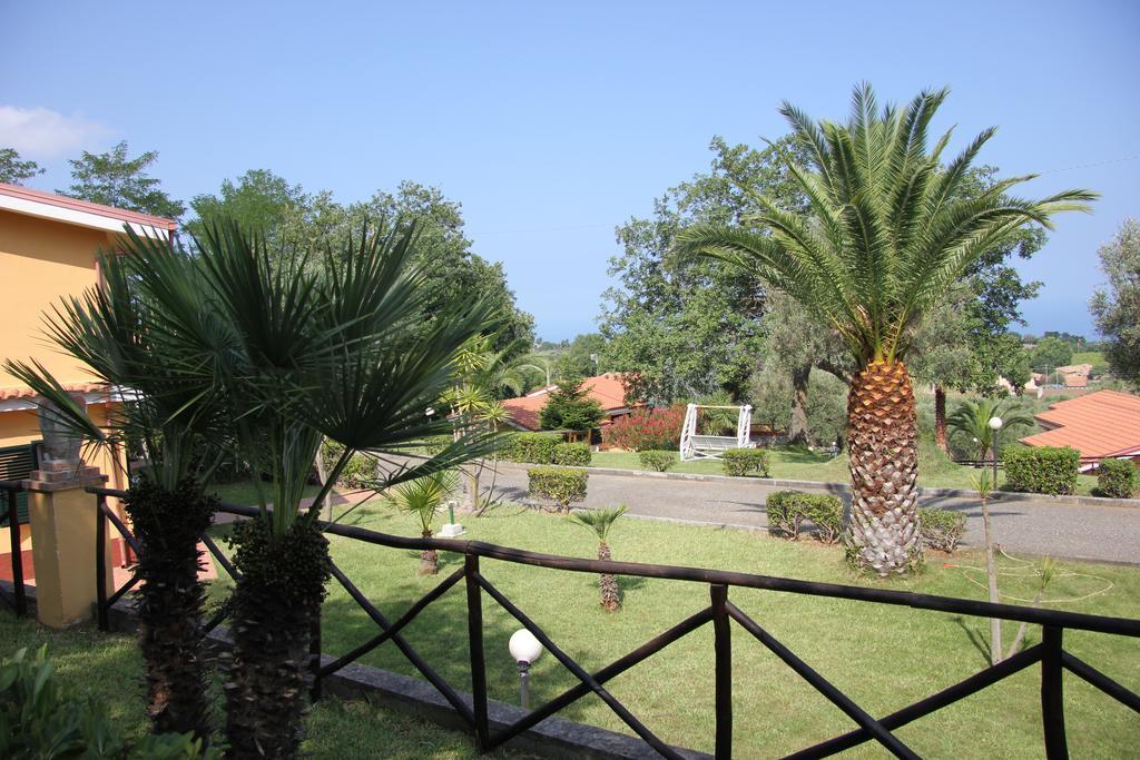 Borgo San Cosmo Tropea Bed & Breakfast Brattiro Екстериор снимка