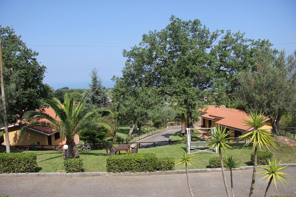 Borgo San Cosmo Tropea Bed & Breakfast Brattiro Екстериор снимка